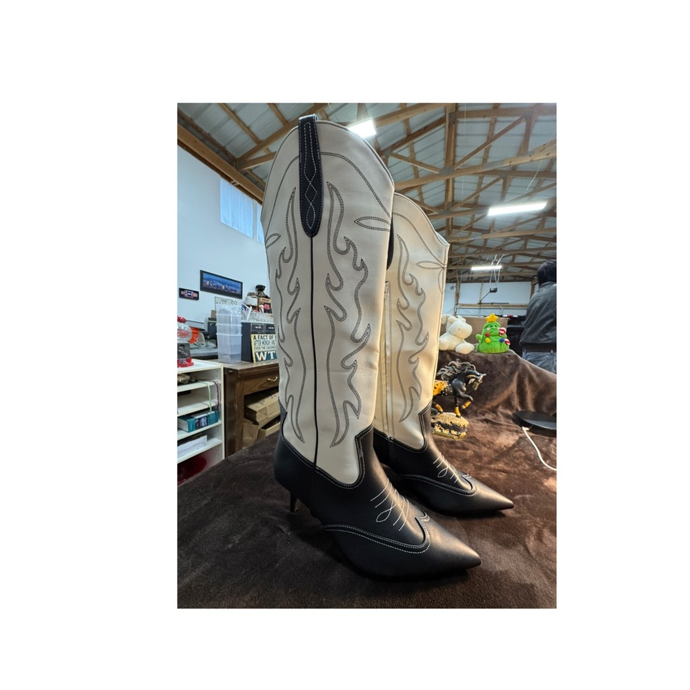 INC Black and White mid stiletto Cowboy Boots